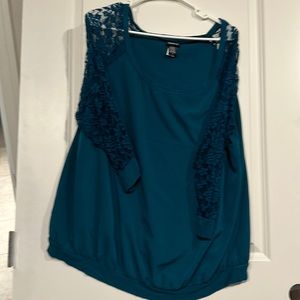 Torrid lace sleeve top